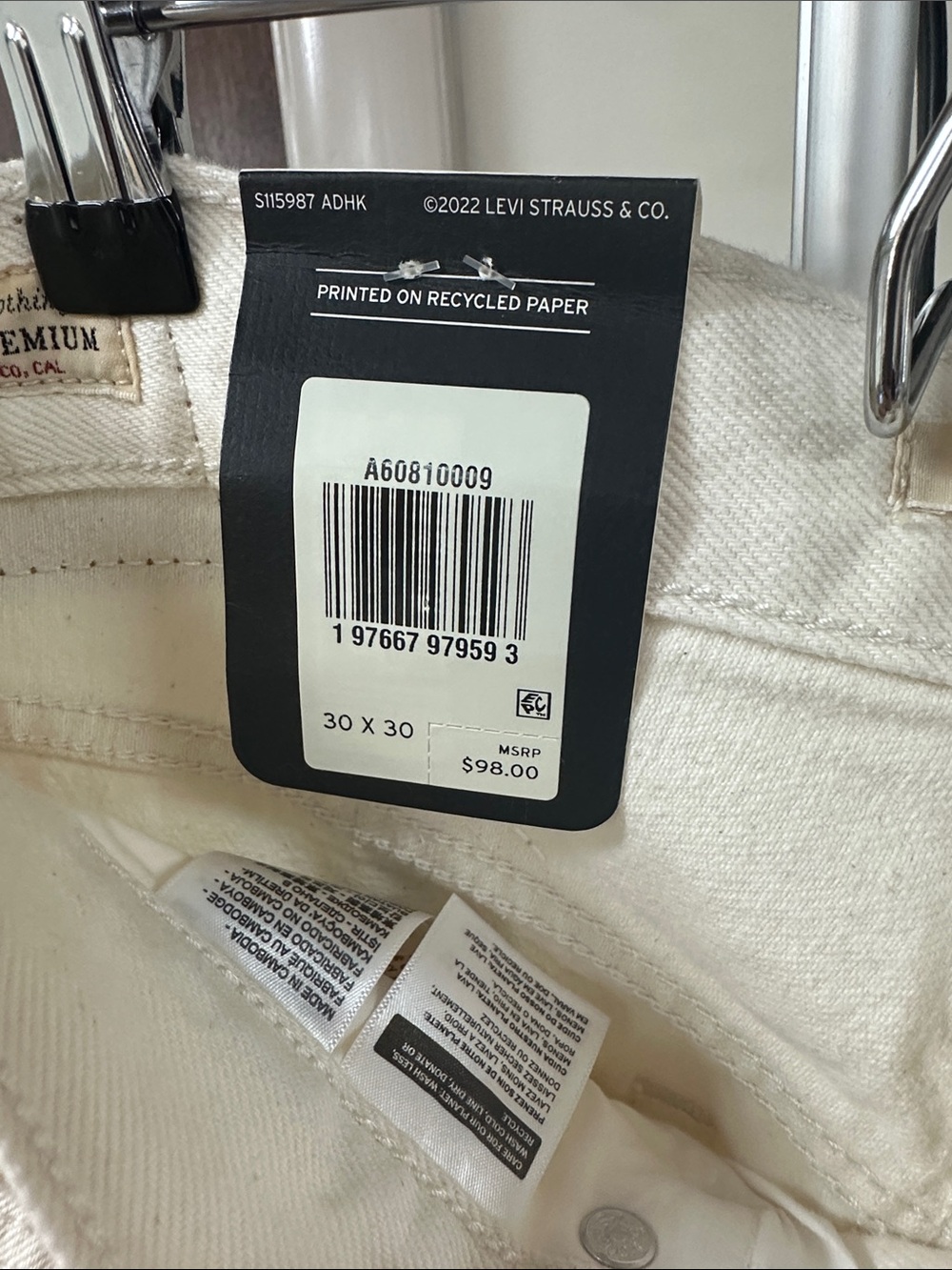 Levi's Cream Wide-Leg Jeans - Picture 4 of 9